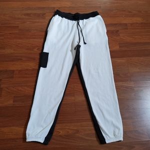 Hello Nite Fleece Sweatpants Jogger Size M Grey and White Colorblock New